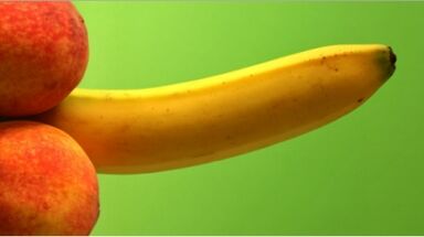 Membre accru en utilisant l'exemple d'une banane